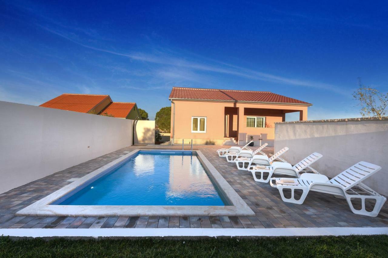 Holiday Home Luka Zadar Exterior foto
